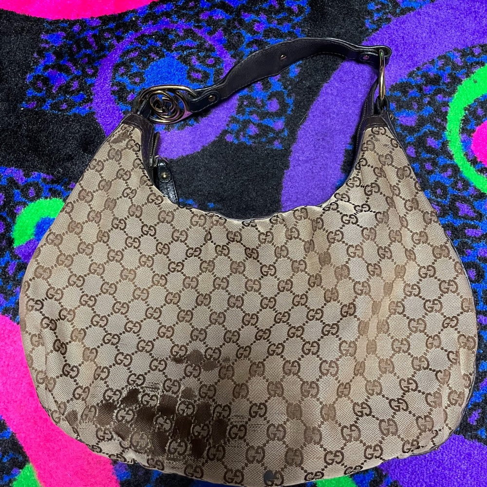 USED Gucci Authentic, poor condition